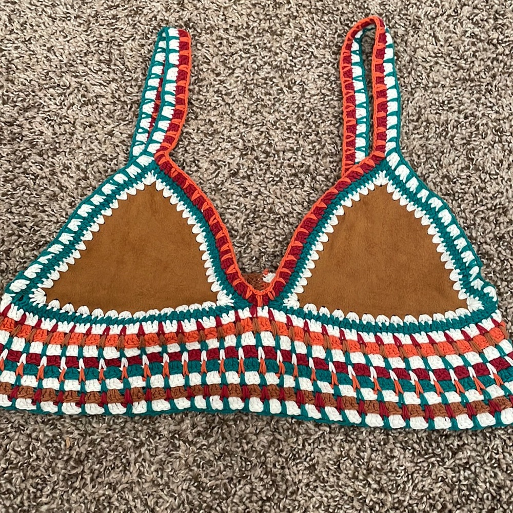 Crop top